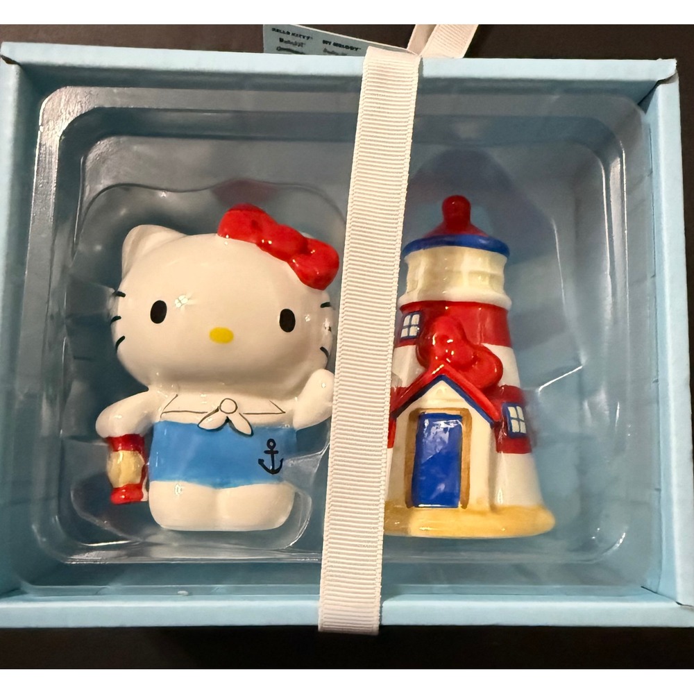NEW Hello Kitty and Friends Lighthouse and Lantern Salt and Pepper Shakers Set